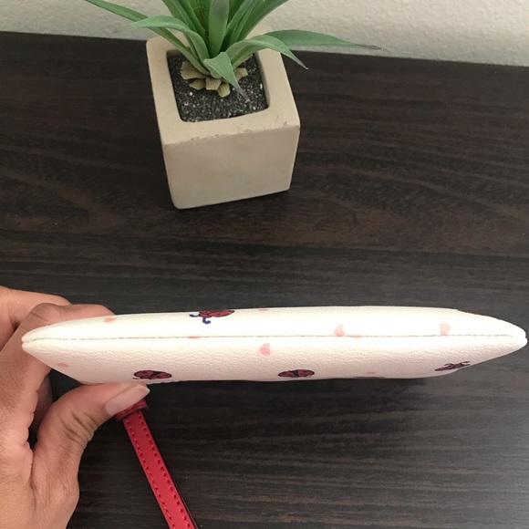 SOLD🚫Coach Corner Zip Wristlet with Ladybug Print - Picture 6 of 7